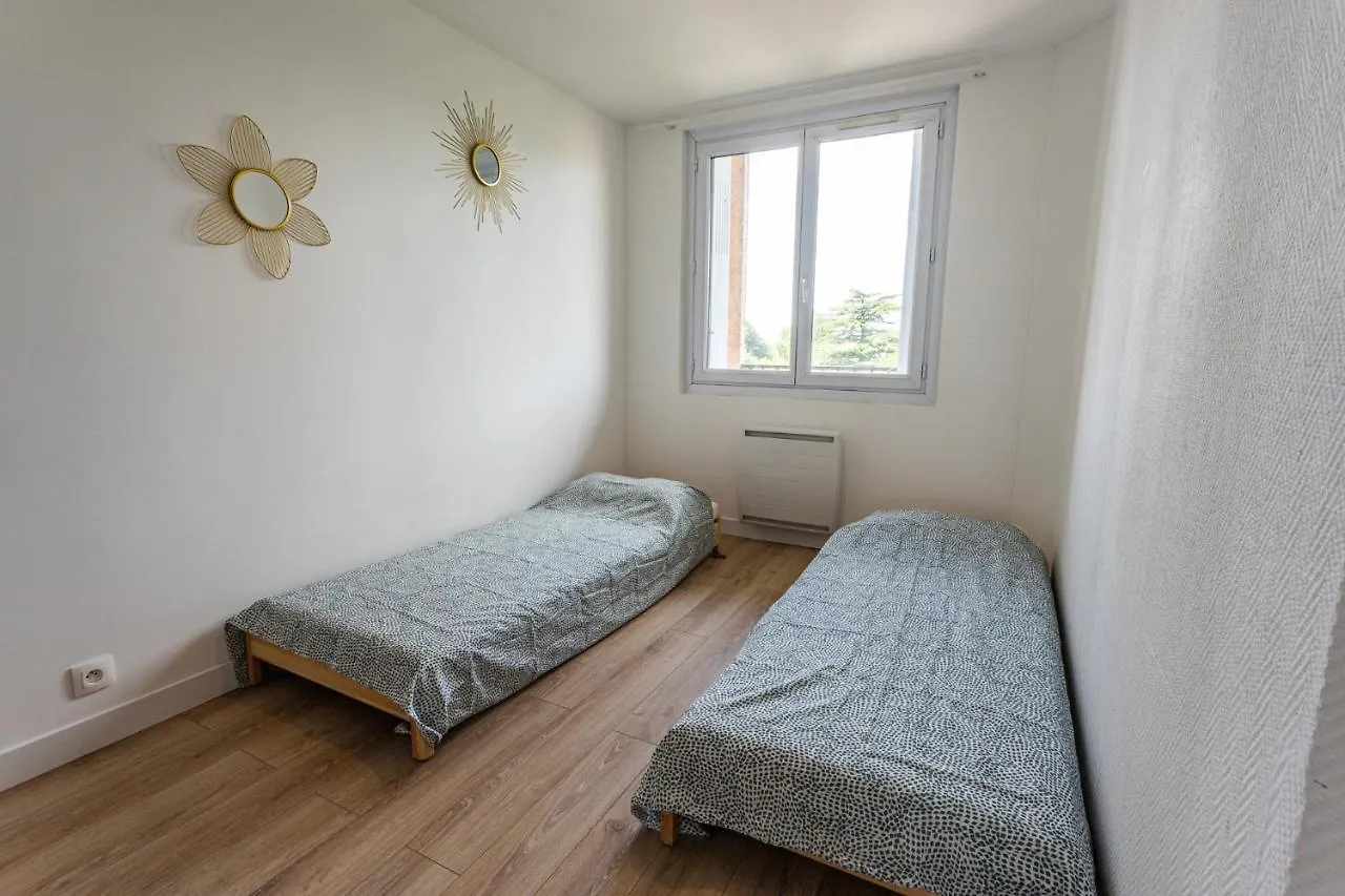 Appartement **T3 **24h/24h**Internet** 12mn de Toulouse en Train** à Saint-Jory 0*,